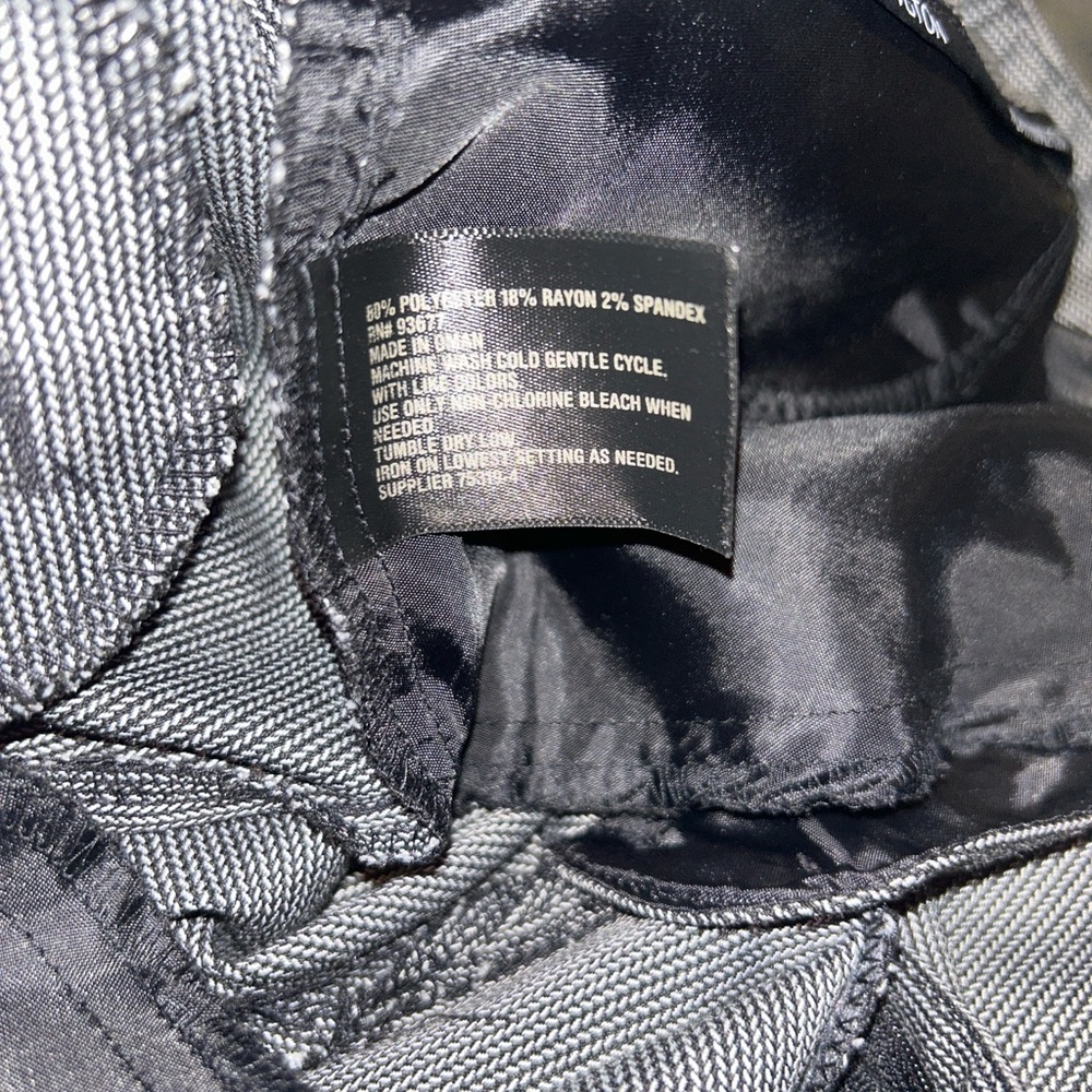 Women’s Worthington Grey and Black Blazer - Picture 8 of 8